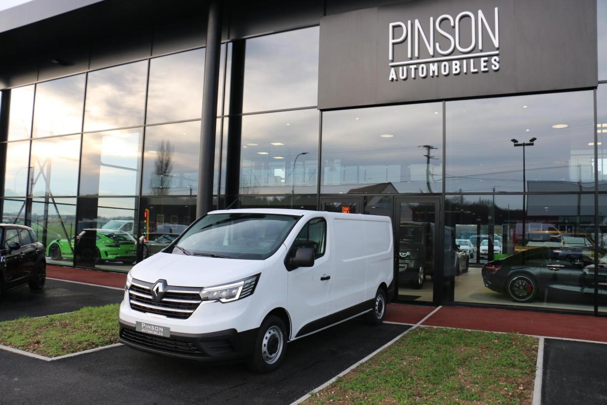 Renault Trafic - L2H1 3000 Kg 2.0 Blue dCi - 150 III FOURGON Grand Confort PHASE 3
