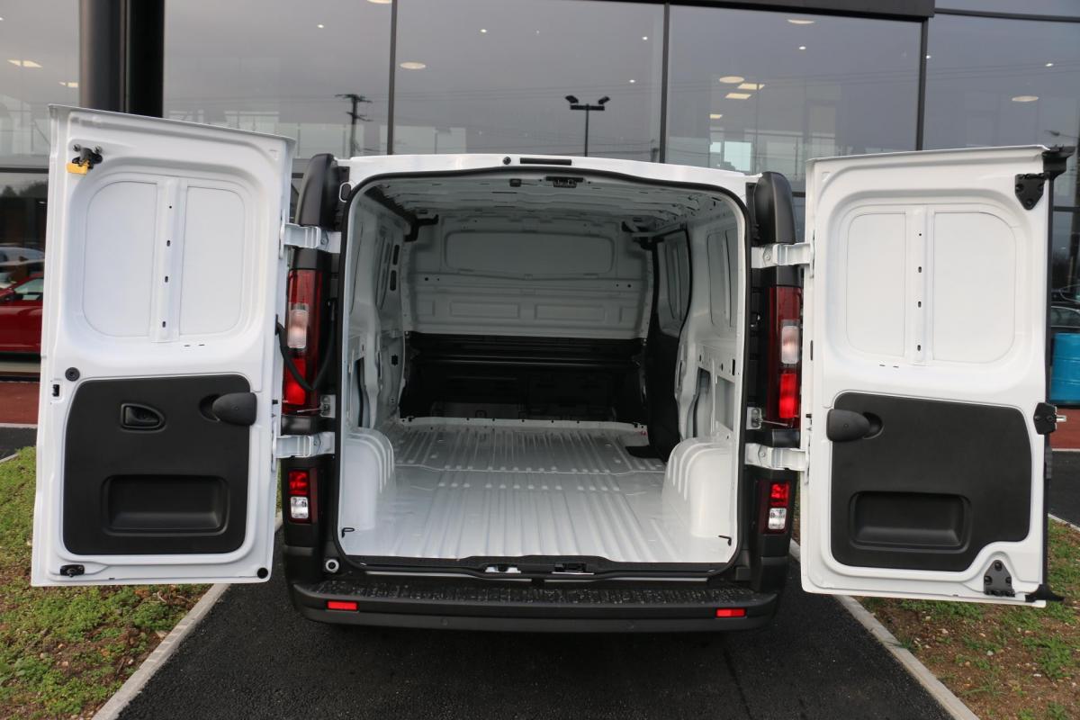 Renault Trafic - L2H1 3000 Kg 2.0 Blue dCi - 150 III FOURGON Grand Confort PHASE 3